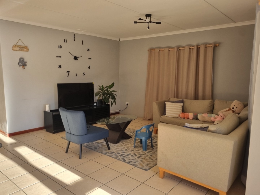 3 Bedroom Property for Sale in Croydon Western Cape